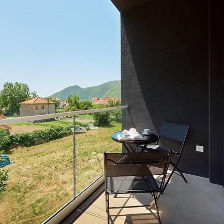 Georgiy Lux Apartments Lastva Grbaljska Esterno foto