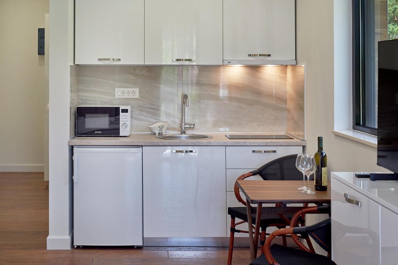 Georgiy Lux Apartments Lastva Grbaljska Esterno foto