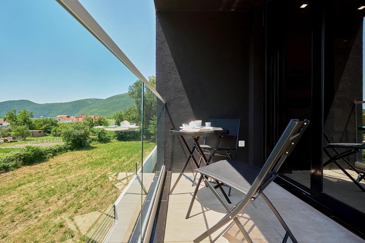 Georgiy Lux Apartments Lastva Grbaljska Esterno foto