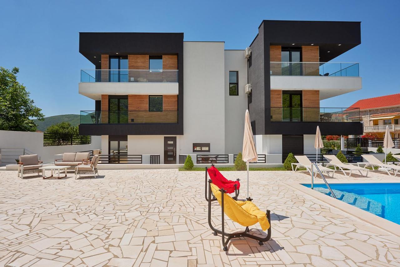 Georgiy Lux Apartments Lastva Grbaljska Esterno foto
