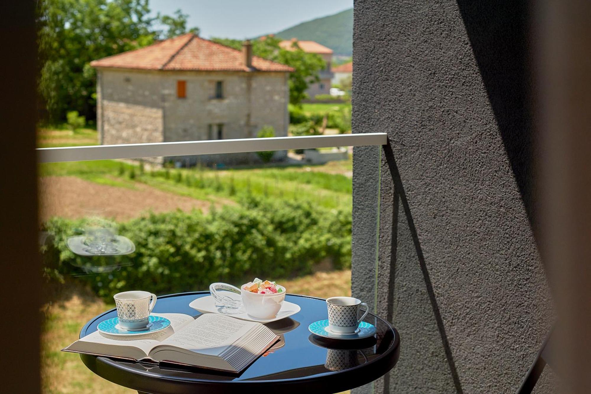 Georgiy Lux Apartments Lastva Grbaljska Esterno foto